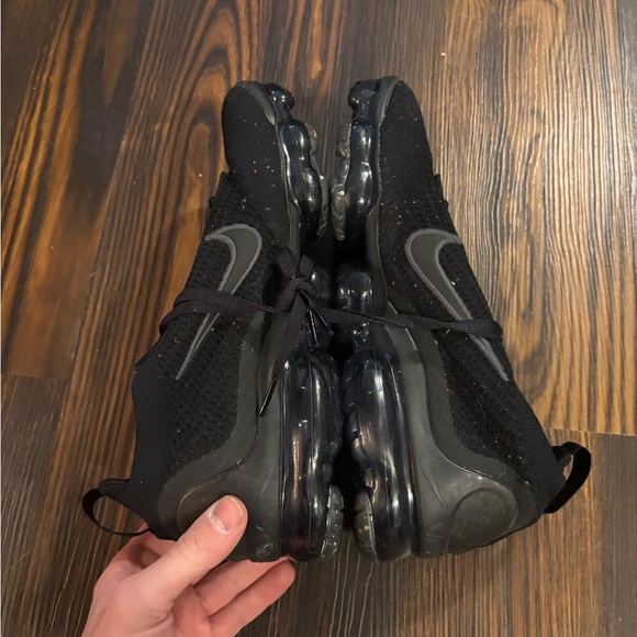Nike air vapormax flyknit ‘triple black’ - Picture 1 of 6